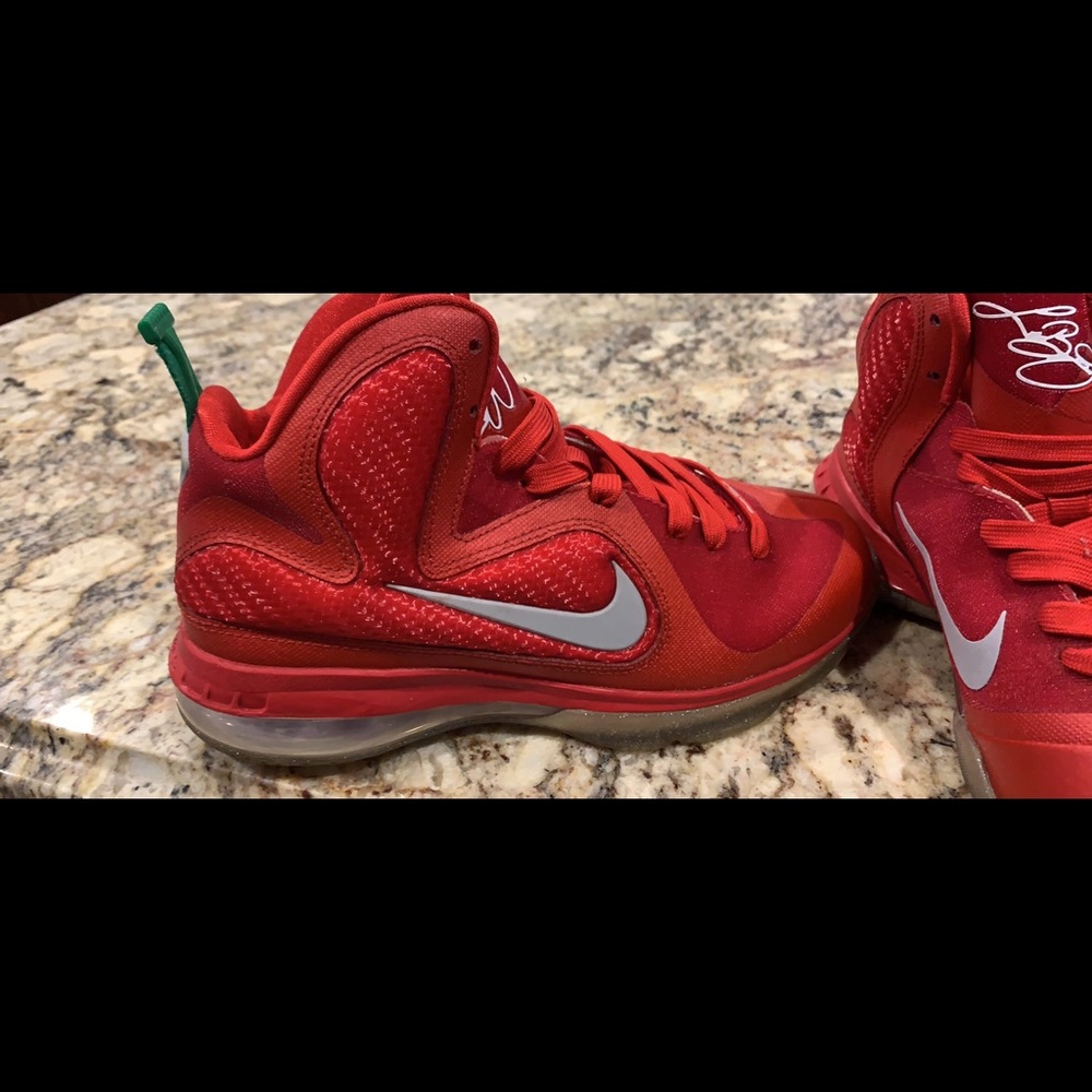 Youth lebron James Christmas edition.